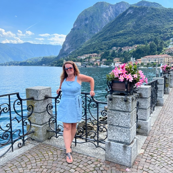 Meet your Posher, Teresa - Picture 2 of 3